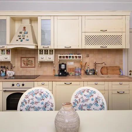 Cozy Flat In Downtown 바르나