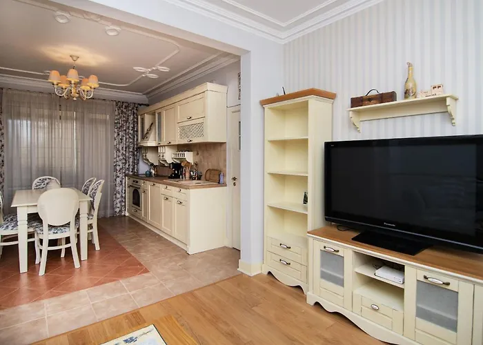 Cozy Flat In Downtown 아파트 바르나