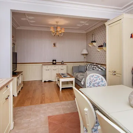 Classic Elegance In Central Varna Apartment